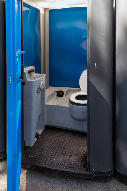 Best Portable toilet rental cost  in Clarksville, IA
